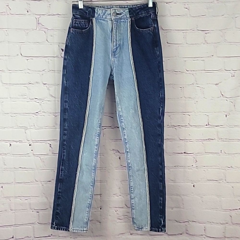 PACSUN Exposed Seam High Rise Two Toned Blue Mom Jeans. Size 24.